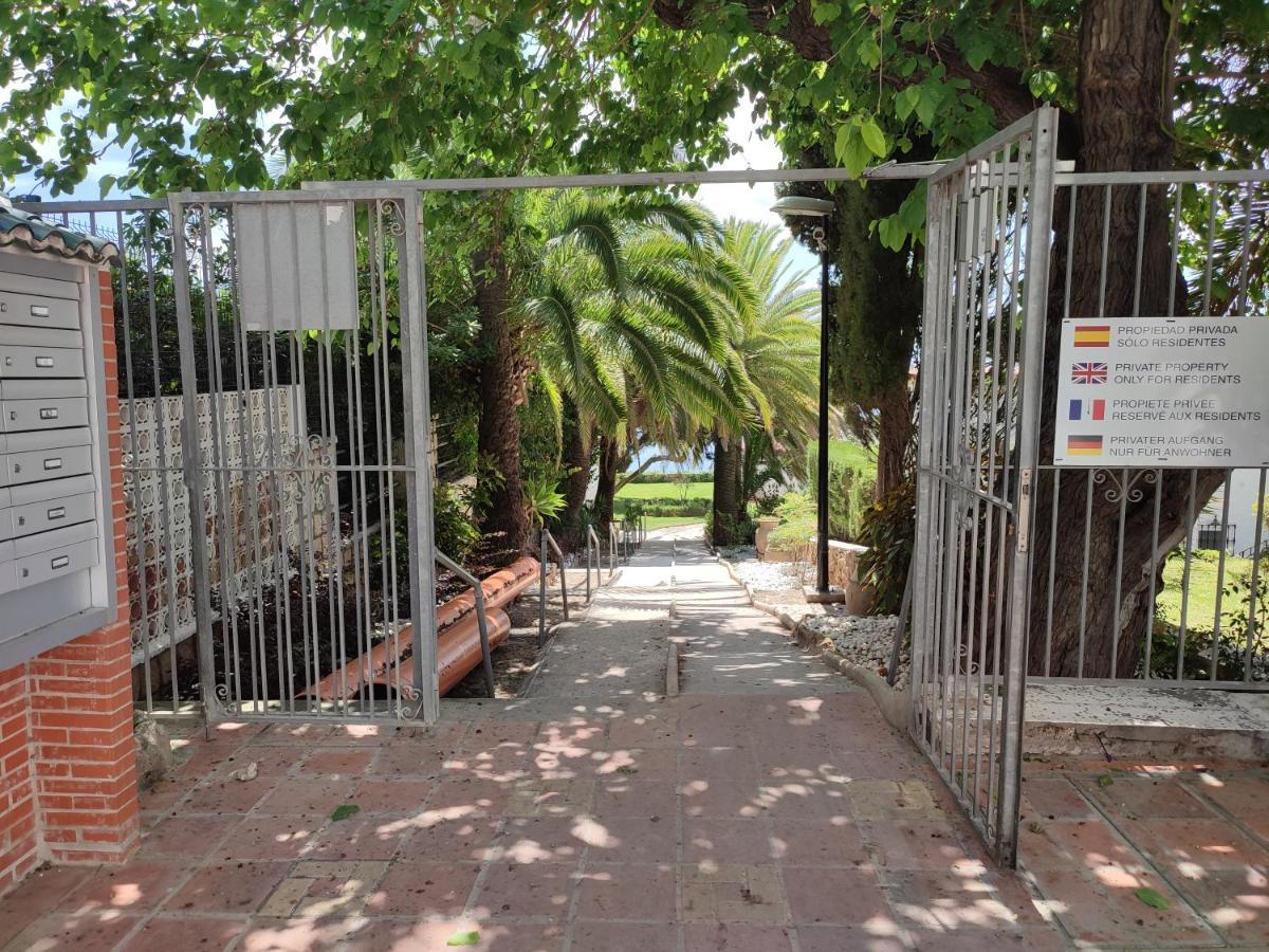 Turisstiko La Roca Chica 2 Apartment ตอร์เรโมลิโนส ภายนอก รูปภาพ